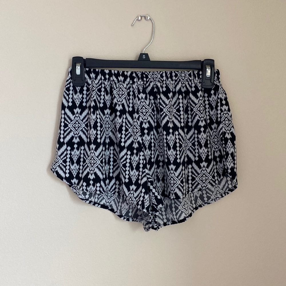 Black and White Printed Flow Shorts